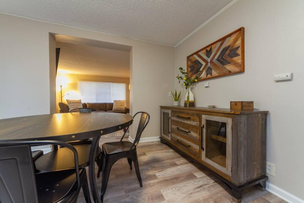 A Very Unique Quirky And Comfortable Home スポーケン エクステリア 写真
